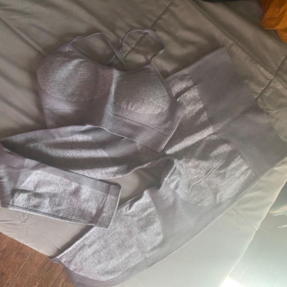 Workout Set - Picture 3 of 3